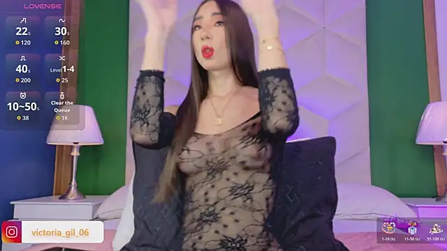 queen  violet online show from July 18, 2026, 7:11 pm