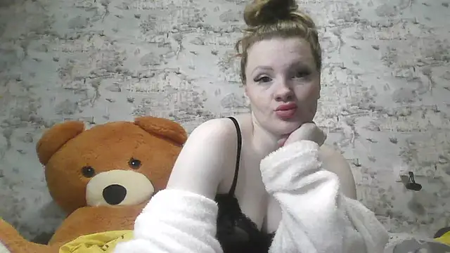 Snapshot of Eveline_May chatting on March 7, 2025, 5:49 pm Eveline May online show from March 7, 2025, 5:49 pm