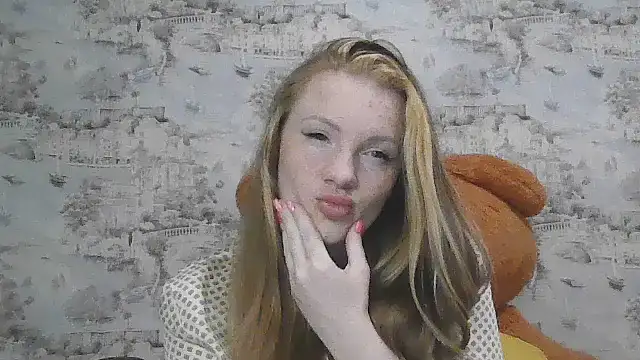 Eveline May online show from September 21, 2025, 7:08 pm