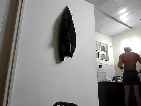 fitbuddy1 online show from April 7, 2026, 5:48 pm