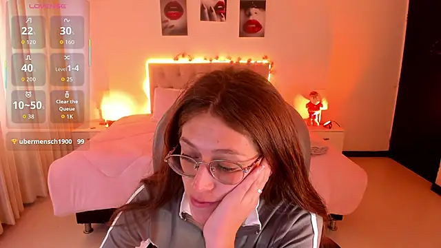 Emily Warren  online show from November 29, 2025, 7:47 pm