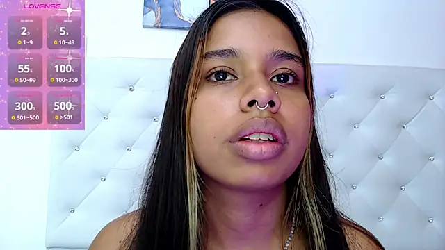 Snapshot of sweetebony_33 chatting on October 1, 2025, 4:17 am sweetebony 33 online show from October 1, 2025, 4:17 am