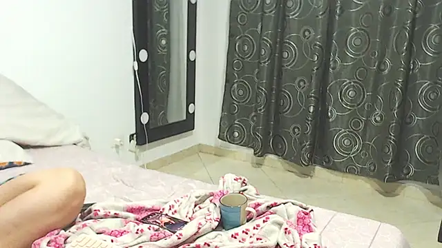 Nicolane Palmer online show from September 18, 2025, 11:02 am