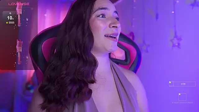 Snapshot of issa_monterrey chatting on October 3, 2025, 8:54 pm issa monterrey online show from October 3, 2025, 8:54 pm