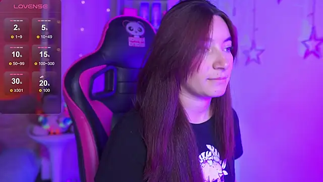 Snapshot of issa_monterrey chatting on October 6, 2025, 9:48 pm issa monterrey online show from October 6, 2025, 9:48 pm