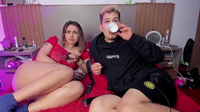 Snapshot of April_Nick299 chatting on September 25, 2025, 3:45 am April Nick299 online show from September 25, 2025, 3:45 am