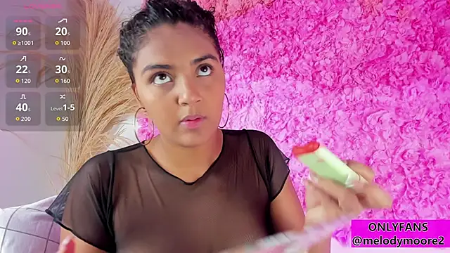 Melodymoore  online show from October 23, 2025, 6:06 pm