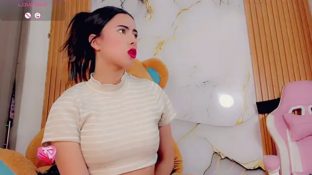 ValeriCardenas online show from September 21, 2025, 12:05 am