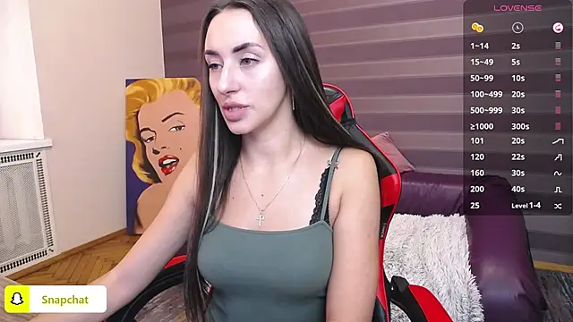 Snapshot of JenniferStone chatting on September 29, 2025, 8:10 am JenniferStone online show from September 29, 2025, 8:10 am