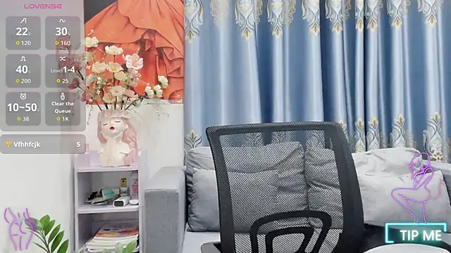 Snapshot of shishi_101 chatting on November 28, 2025, 1:55 pm shishi 101 online show from November 28, 2025, 1:55 pm