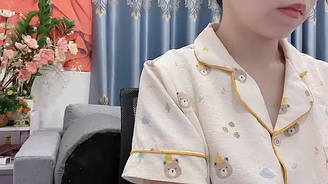 Snapshot of shishi_101 chatting on September 29, 2025, 1:23 am shishi 101 online show from September 29, 2025, 1:23 am