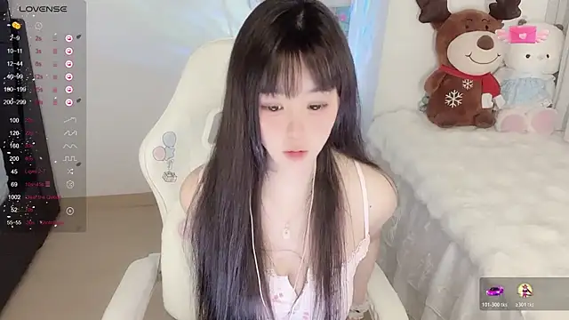 Milla-z online show from November 26, 2025, 10:04 am