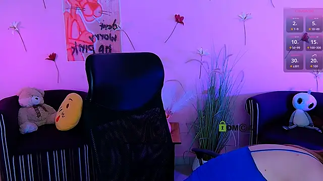 doll vey online show from May 22, 2026, 8:45 am