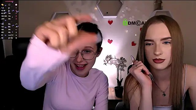 doll vey online show from October 4, 2025, 10:44 pm