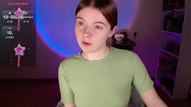 Strawberry juli online show from February 13, 2026, 1:49 am