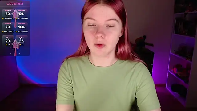 Strawberry juli online show from November 16, 2025, 5:01 am