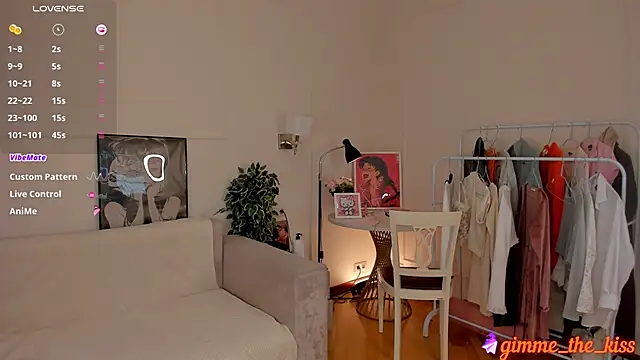 Snapshot of ErlineDumford chatting on October 18, 2025, 8:05 am ErlineDumford online show from October 18, 2025, 8:05 am