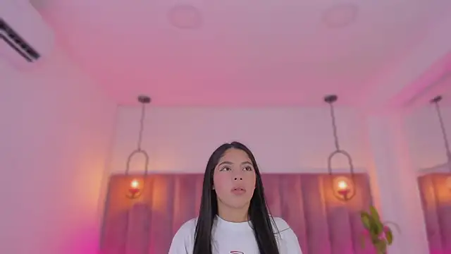 Snapshot of Haily_b chatting on March 2, 2026, 8:05 pm Haily b online show from March 2, 2026, 8:05 pm