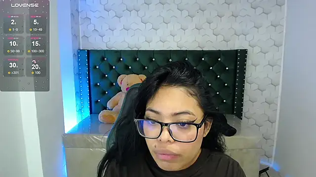 Sarah evansm online show from September 11, 2025, 2:11 am