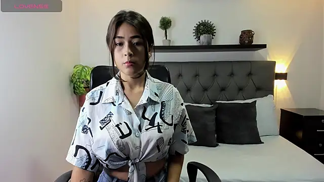 Snapshot of dulce_victoriaa_ chatting on March 14, 2025, 7:12 pm dulce victoriaa online show from March 14, 2025, 7:12 pm