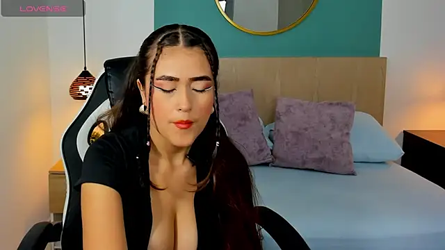 Snapshot of dulce_victoriaa_ chatting on February 28, 2025, 1:36 pm dulce victoriaa online show from February 28, 2025, 1:36 pm