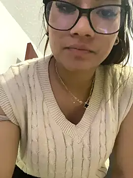 yousweet-Scarett online show from September 24, 2025, 11:32 pm