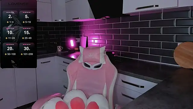 EmmaVictori1 online show from February 15, 2026, 12:04 pm