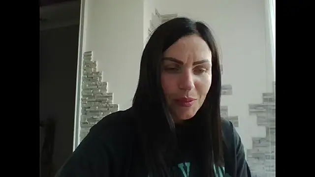 MystaLuuna online show from September 12, 2025, 12:49 pm