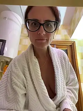 Snapshot of NataKitten chatting on October 22, 2025, 6:02 am NataKitten online show from October 22, 2025, 6:02 am