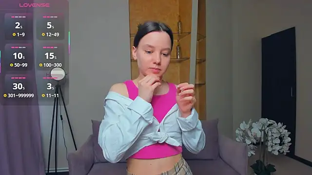 EdinaCordner online show from September 28, 2025, 11:17 am