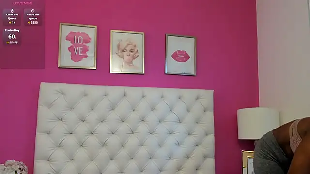 RitaGibsonn online show from November 4, 2025, 7:50 pm