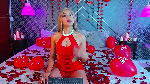 Aleja bloom online show from February 14, 2026, 12:38 pm