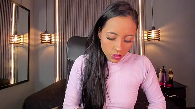 Snapshot of alahia_betancurx chatting on October 9, 2025, 3:34 pm alahia betancurx online show from October 9, 2025, 3:34 pm