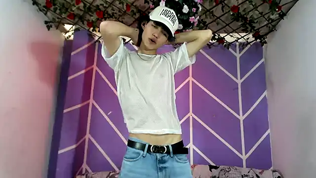 Snapshot of Maxxi_hot23 chatting on September 25, 2025, 7:31 pm Maxxi hot23 online show from September 25, 2025, 7:31 pm