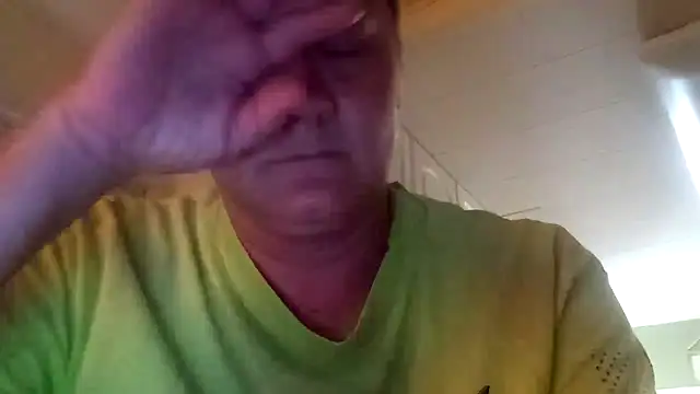 Snapshot of wetnwildforyou chatting on September 29, 2025, 6:24 pm wetnwildforyou online show from September 29, 2025, 6:24 pm