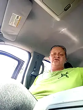 Snapshot of wetnwildforyou chatting on October 7, 2025, 4:19 pm wetnwildforyou online show from October 7, 2025, 4:19 pm