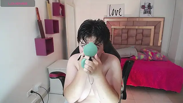 Snapshot of safyka chatting on September 19, 2025, 3:21 am safyka online show from September 19, 2025, 3:21 am