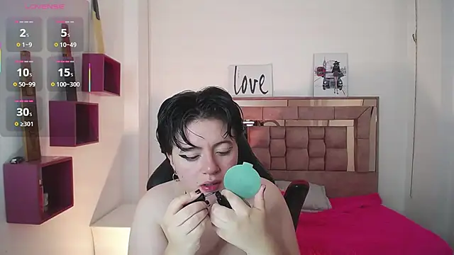 Snapshot of safyka chatting on October 22, 2025, 2:22 am safyka online show from October 22, 2025, 2:22 am