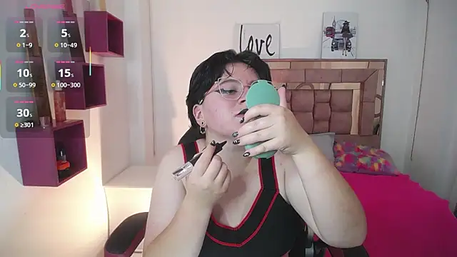 Snapshot of safyka chatting on October 25, 2025, 2:44 am safyka online show from October 25, 2025, 2:44 am