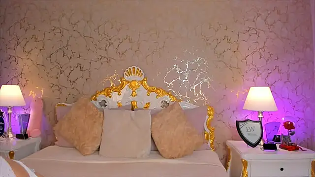 Snapshot of ScarlettWallace chatting on October 21, 2025, 8:30 pm ScarlettWallace online show from October 21, 2025, 8:30 pm