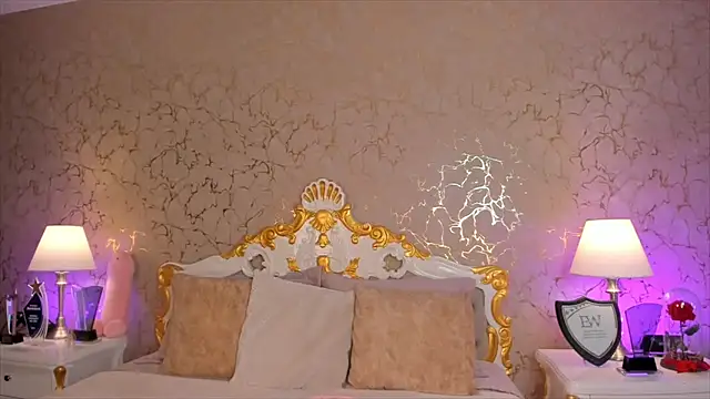 Snapshot of ScarlettWallace chatting on October 15, 2025, 5:32 pm ScarlettWallace online show from October 15, 2025, 5:32 pm