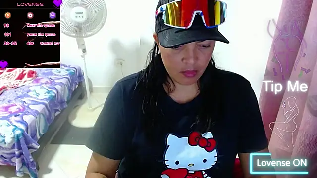 astrii 33 online show from March 6, 2025, 10:26 pm