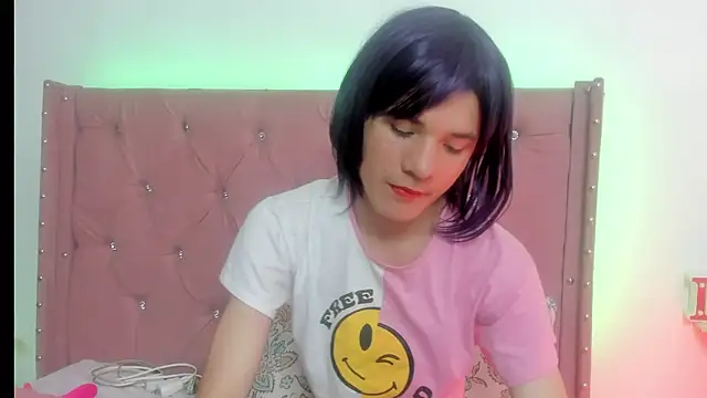 Snapshot of loverisu-coral chatting on August 4, 2026, 7:40 pm loverisu-coral online show from August 4, 2026, 7:40 pm