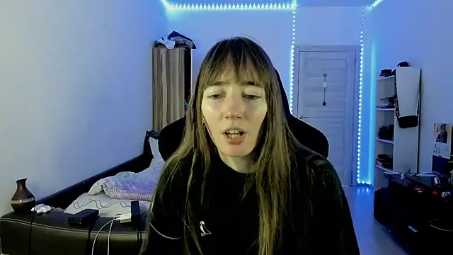 bekkawell online show from November 3, 2025, 3:04 pm