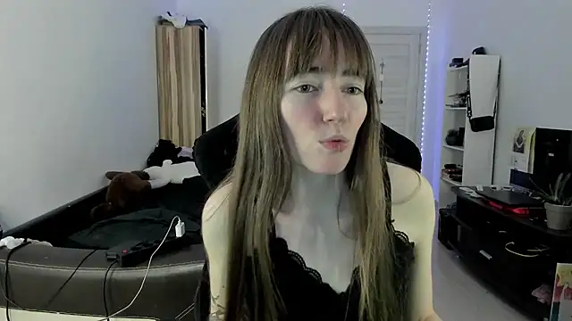 bekkawell online show from October 10, 2025, 5:03 pm