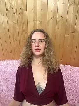 Snapshot of nemesidaM chatting on October 5, 2025, 7:21 am nemesidaM online show from October 5, 2025, 7:21 am