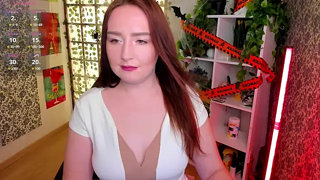 Snapshot of LinaFlawless chatting on November 4, 2025, 2:15 am LinaFlawless online show from November 4, 2025, 2:15 am