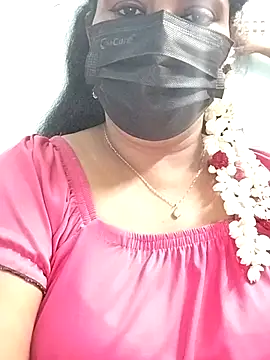 Snapshot of abinaya26 chatting on October 1, 2025, 7:18 pm abinaya26 online show from October 1, 2025, 7:18 pm