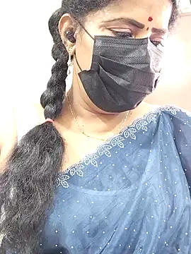 Snapshot of abinaya26 chatting on September 19, 2025, 6:17 am abinaya26 online show from September 19, 2025, 6:17 am