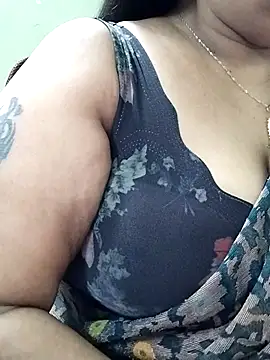 Snapshot of abinaya26 chatting on February 15, 2026, 11:42 am abinaya26 online show from February 15, 2026, 11:42 am